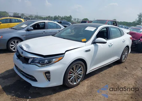2018 Kia Optima Sx Turbo z USA, uszkodzony, nr VIN 5XXGV4L22JG249081